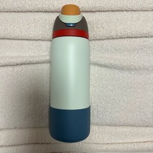 Owala Freesip water bottle